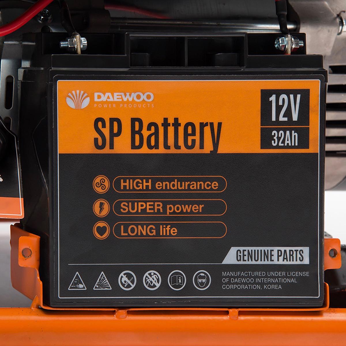 ZESTAW AGREGAT PRĄDOTWÓRCZY DAEWOO GDA 7500E-3 6.5kW + 2x GENERATOR OIL SAE 10W-30 DWO 600 4 917f15138dfc24e1d6aeb829dfe22c07